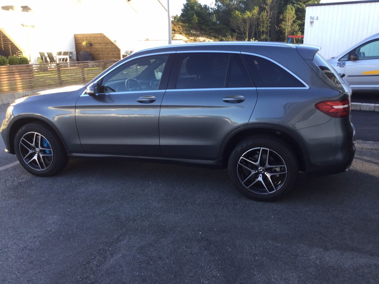 Mercedes-Benz GLC 250 4MATIC AMG Line – 2.0 Essence 211 ch