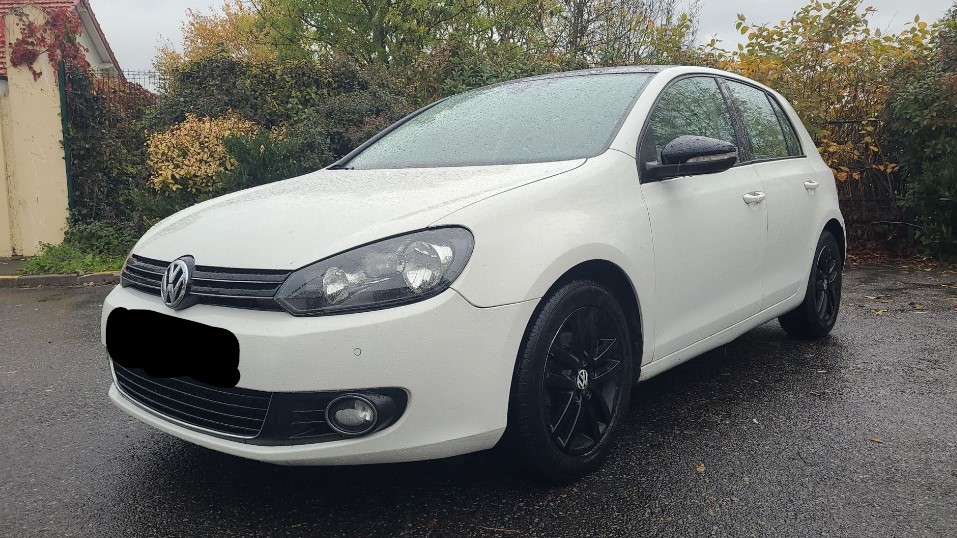 Volkswagen Golf VI Carat  1.6 TDI 105 ch BlueMotion