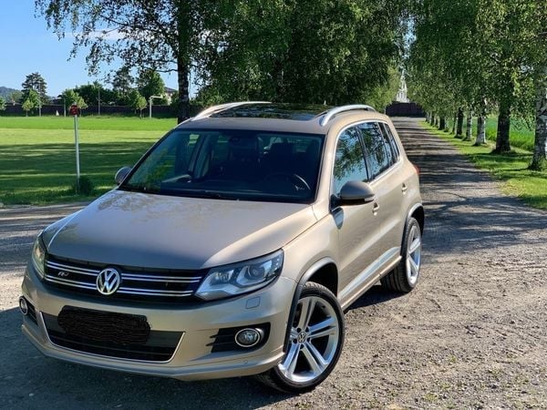 Volkswagen Tiguan 1.4 TSI 122 BlueMotion Technology Exclusive R-Line Panorama