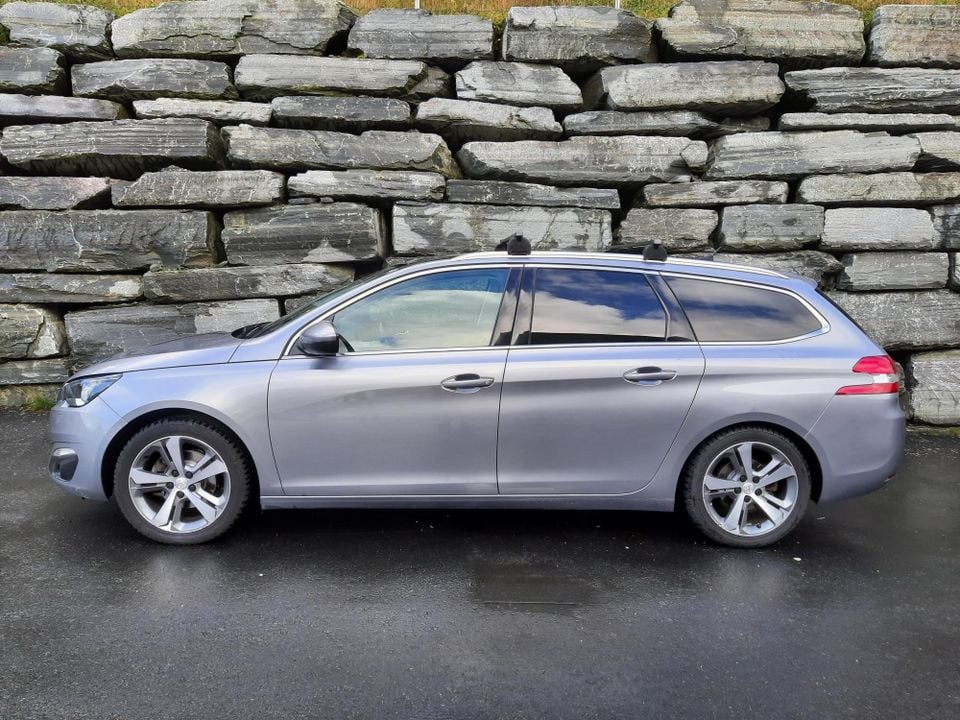 Peugeot 308 SW Allure 1.2 PureTech 130 ch S&S