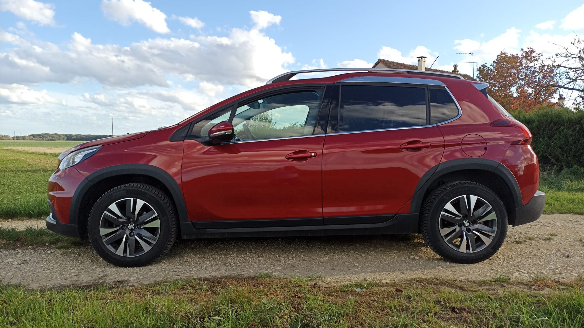 Peugeot 2008 Allure 1.5 BlueHDi 100