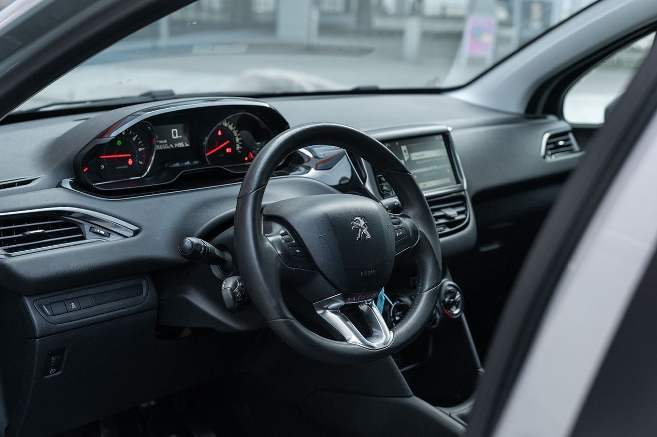 Peugeot 208 1.0 VTi 68 5P
