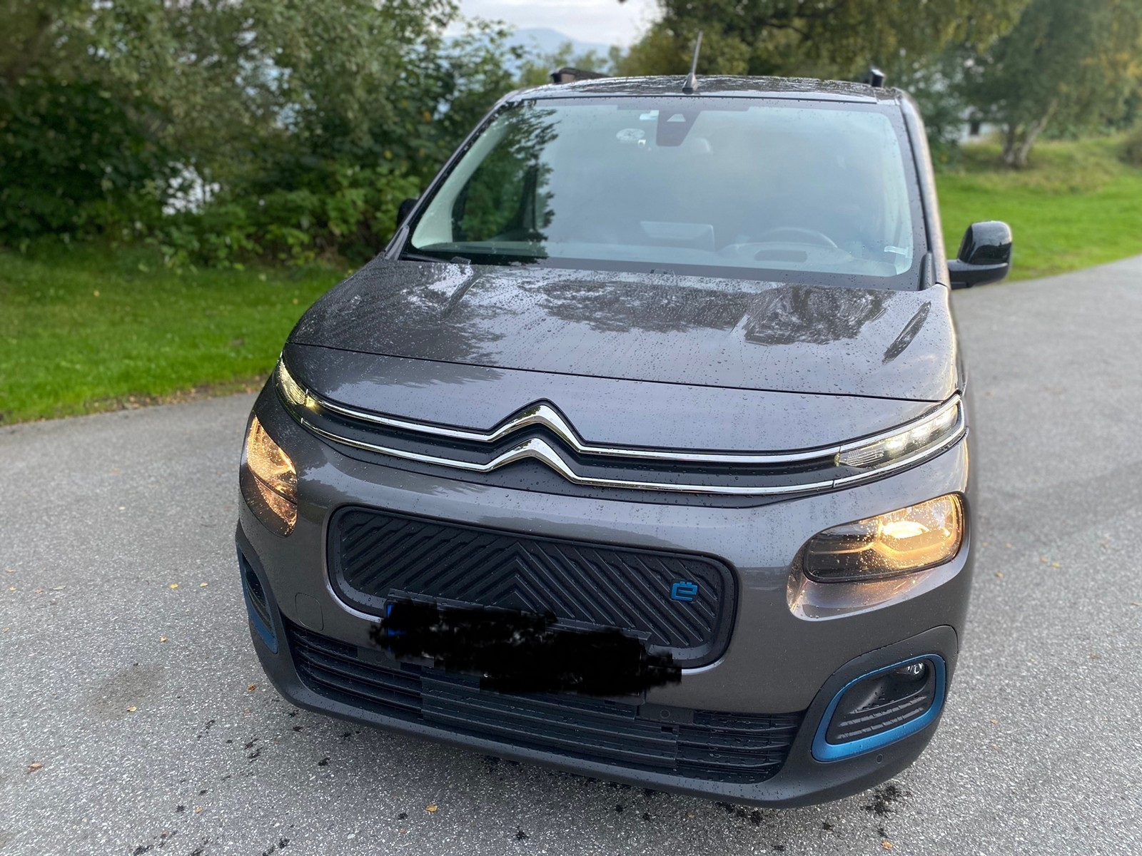 Citroën ë-Berlingo XL 7 places – Électrique 136 ch Autonomie (WLTP): 265 km