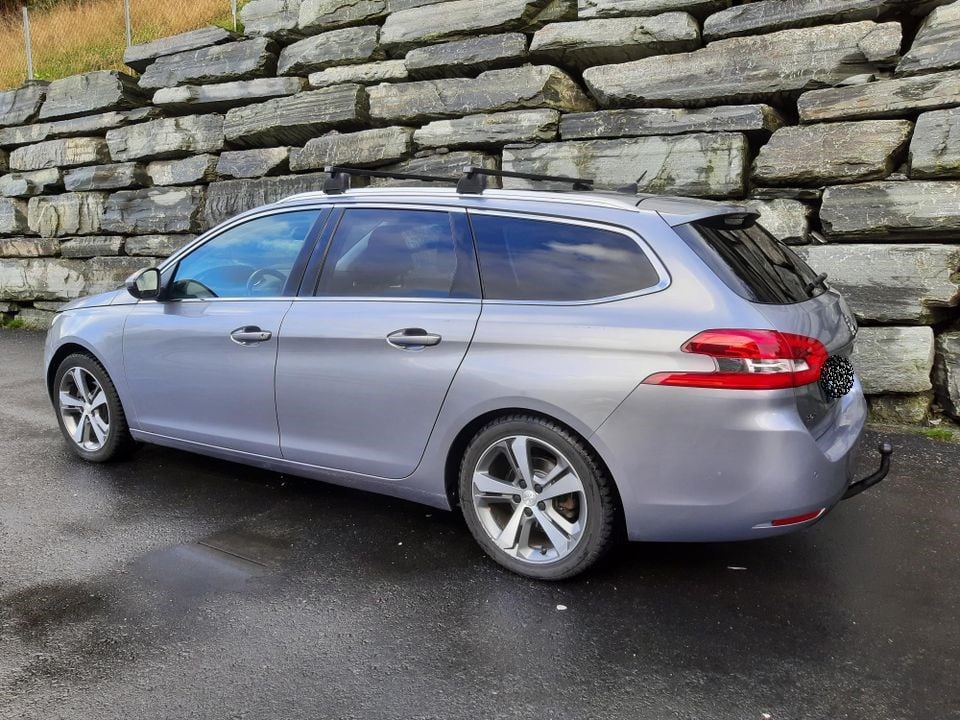 Peugeot 308 SW Allure 1.2 PureTech 130 ch S&S
