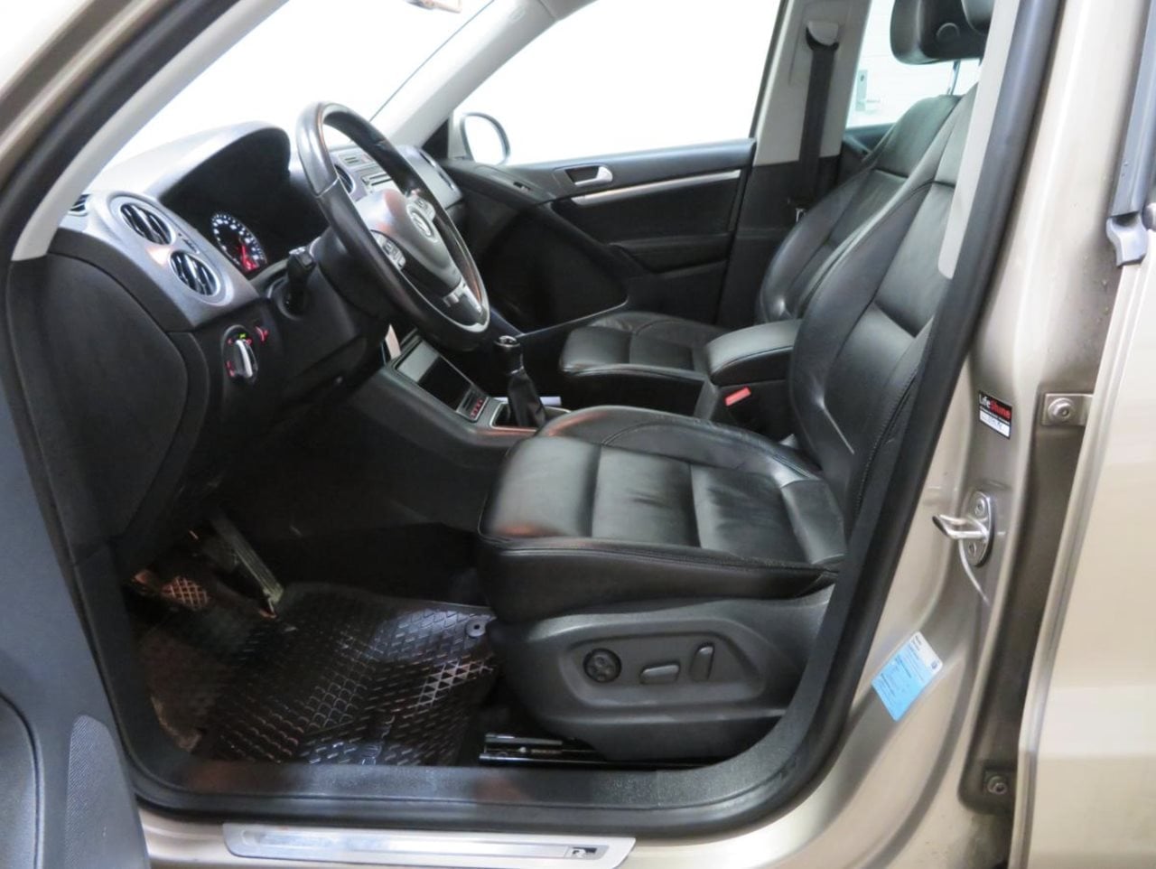 Volkswagen Tiguan 1.4 TSI 122 BlueMotion Technology Exclusive R-Line Panorama