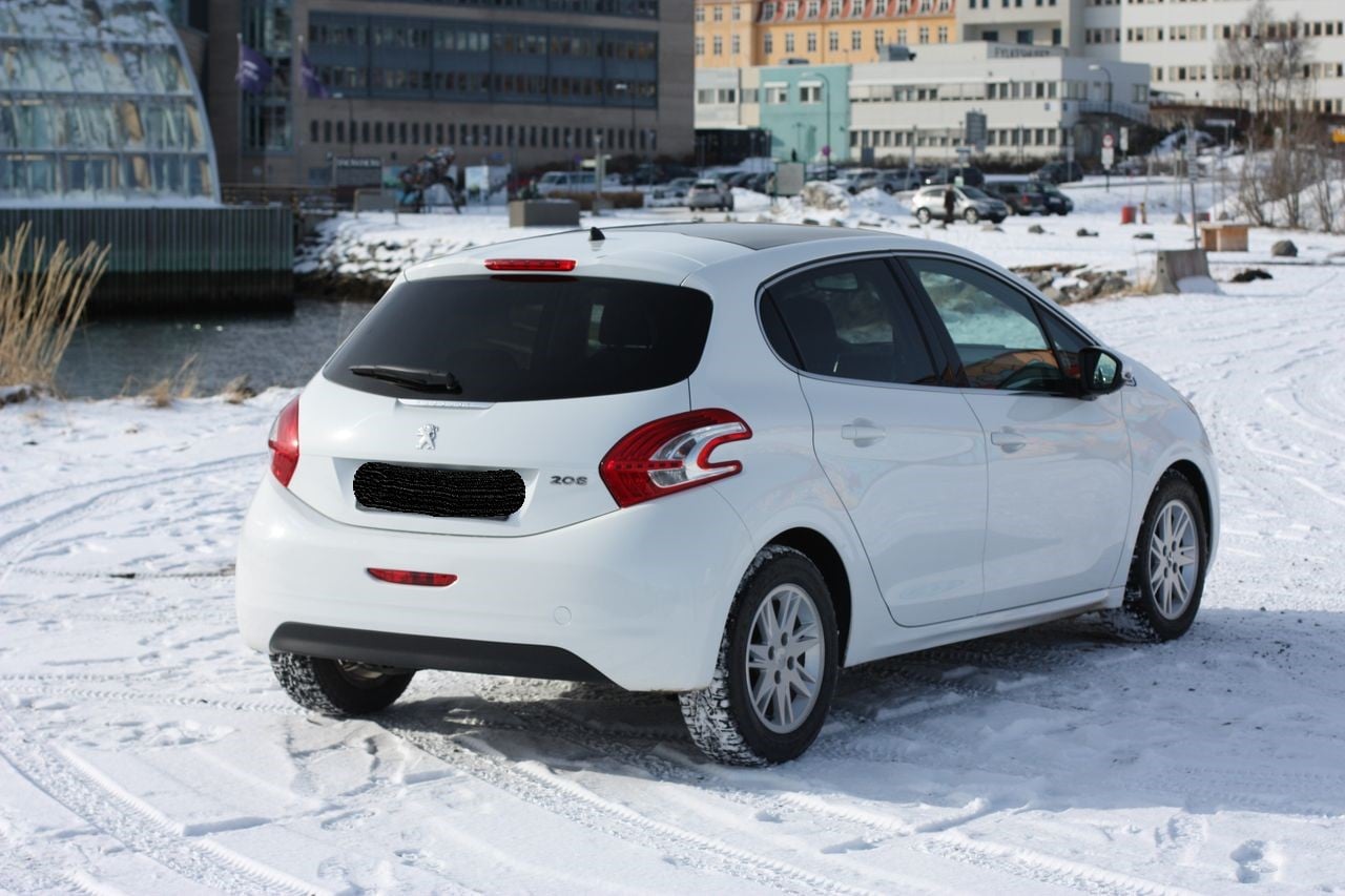 Peugeot 208 Allure 1.4 HDi 68ch