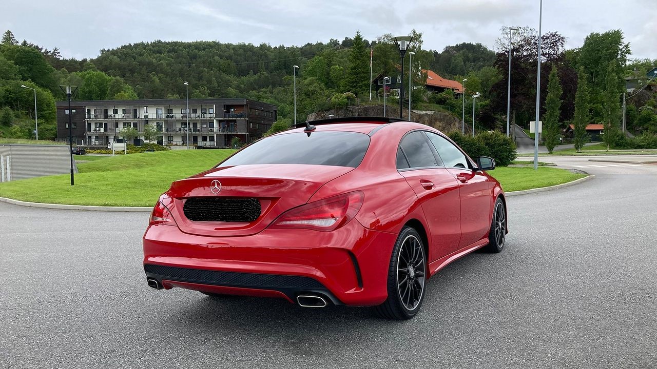 Mercedes-Benz CLA 180 1.6 122 ch AMG