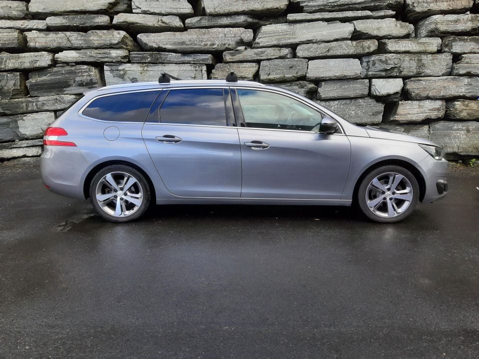 Peugeot 308 SW Allure 1.2 PureTech 130 ch S&S