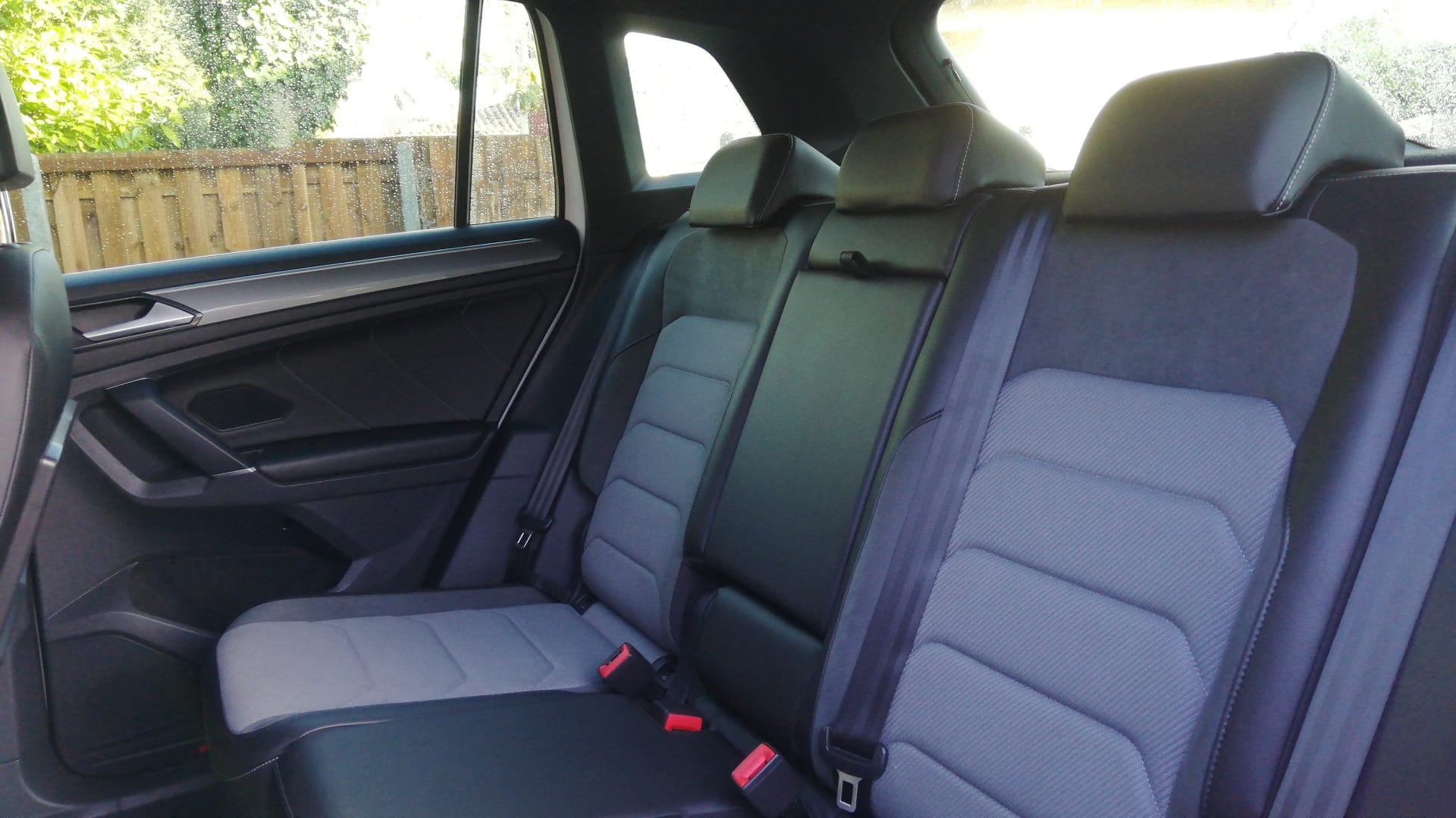 Volkswagen Tiguan II R-Line 2.0 TDI 150 DSG7
