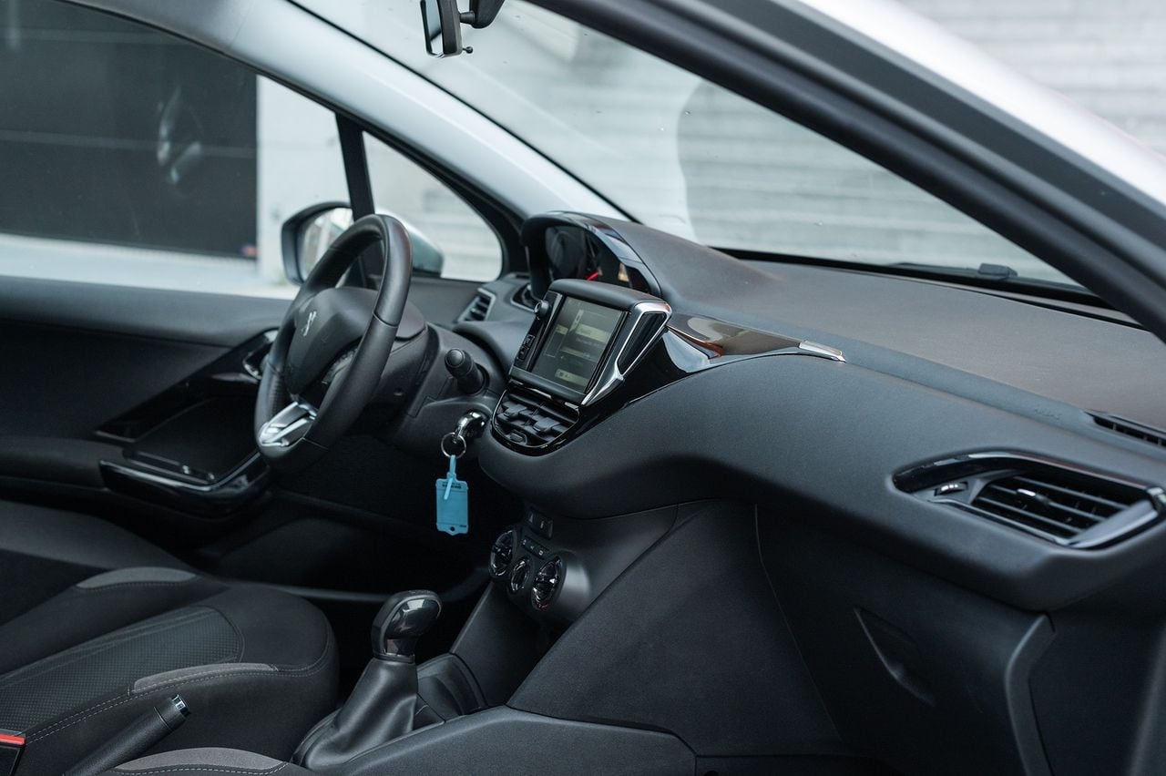 Peugeot 208 1.0 VTi 68 5P