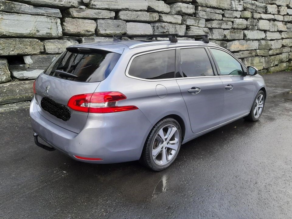 Peugeot 308 SW Allure 1.2 PureTech 130 ch S&S