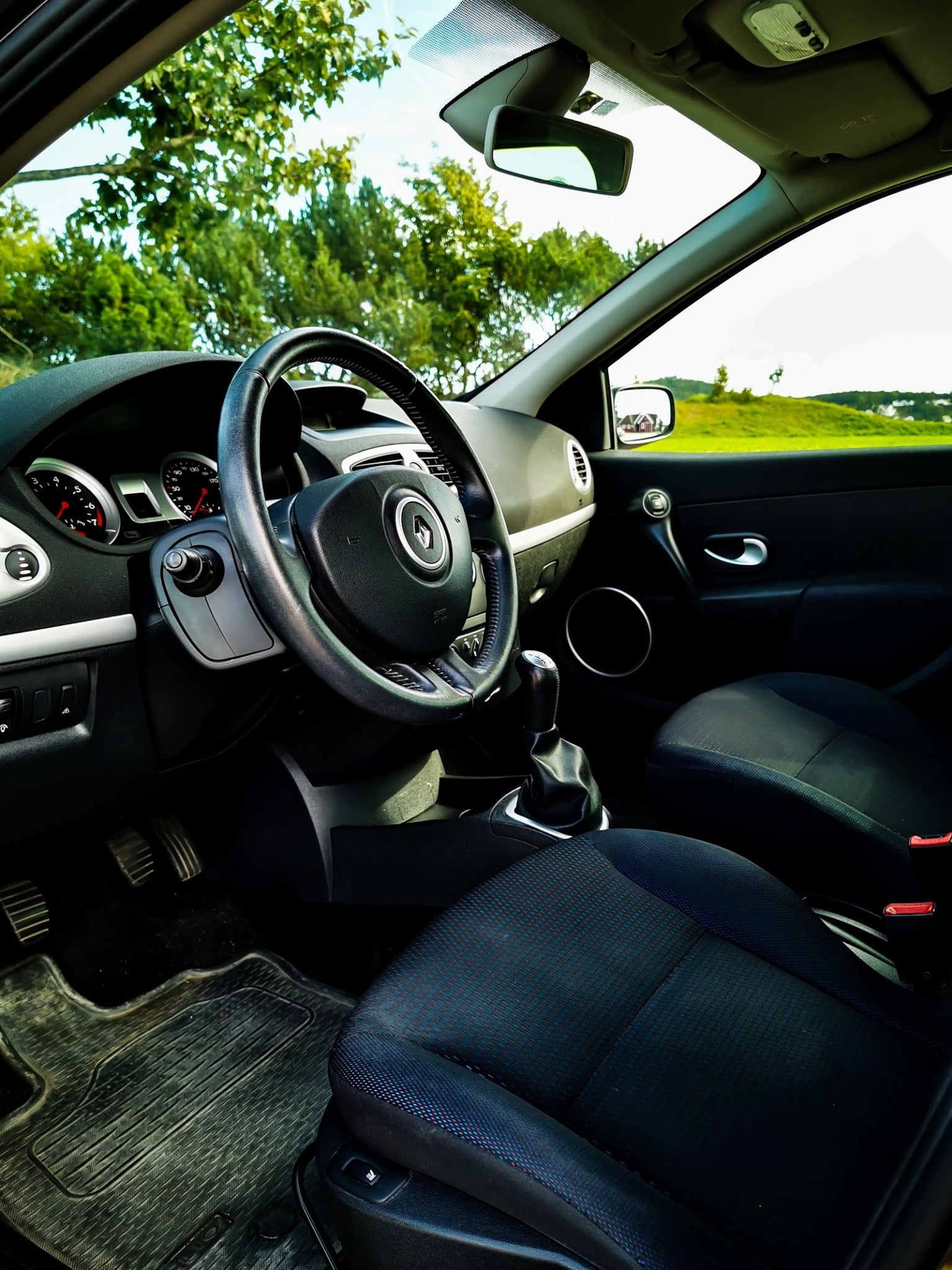 Renault Clio III Estate – 1.2 16V 75 ch