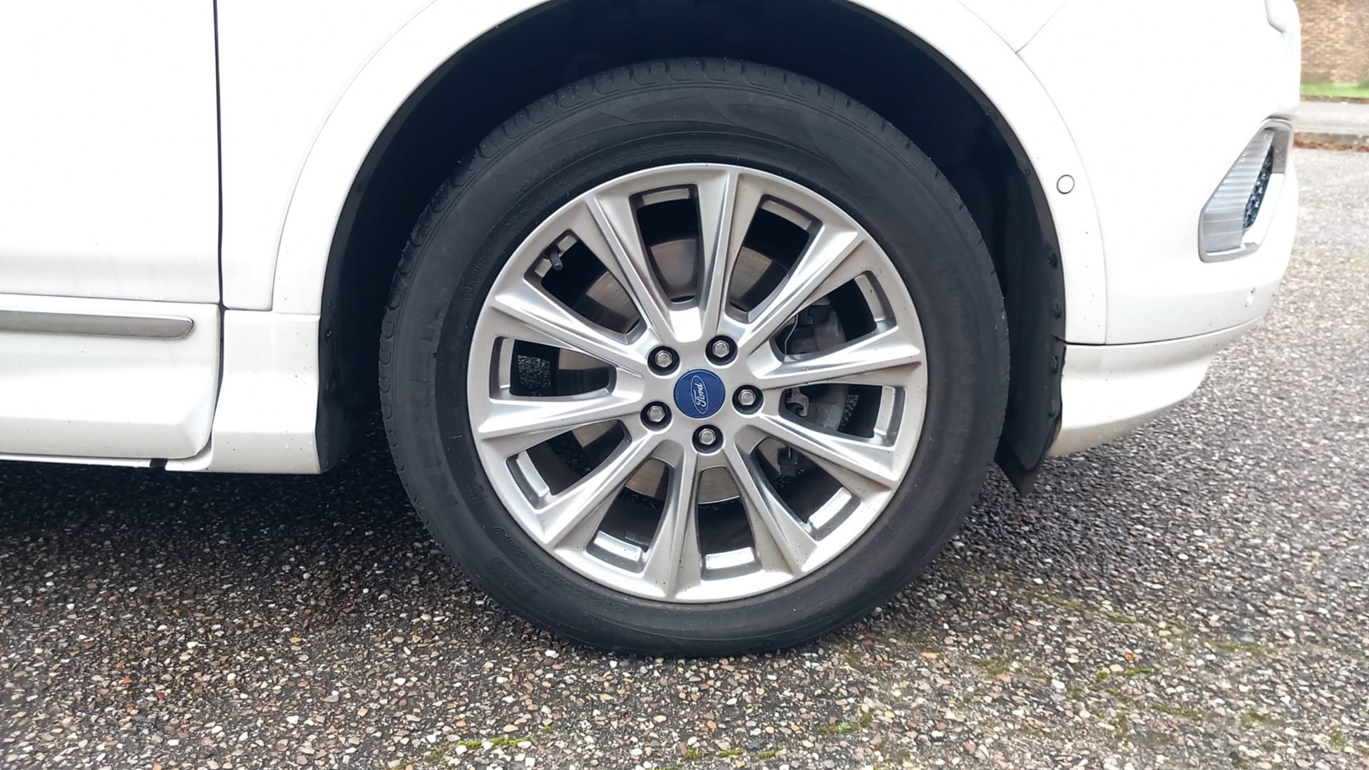 Ford Kuga 2.0 TDCi 180 ch Vignale 4x4 Powershift