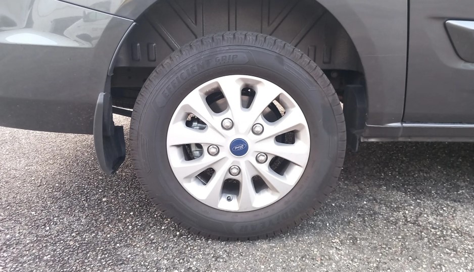 Ford Transit Custom 320 L2H1 2.0 EcoBlue 170 ch BVA Limited Cabine Approfondie 6 Places