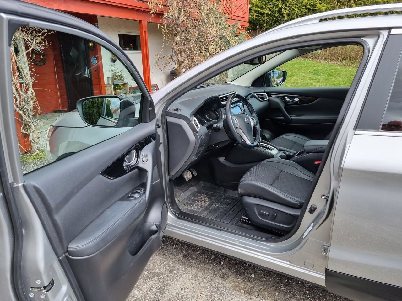 Nissan Qashqai II 1.2 DIG-T 115 Tekna Xtronic