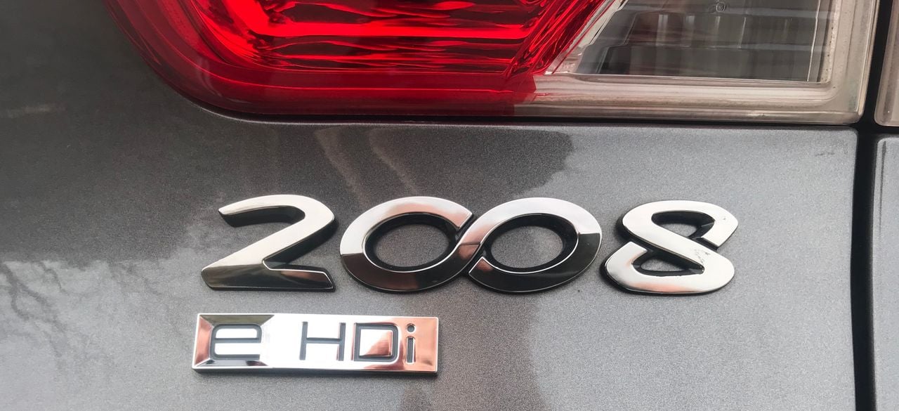 Peugeot 2008 Allure 1.6 e-HDi 92 ETG6