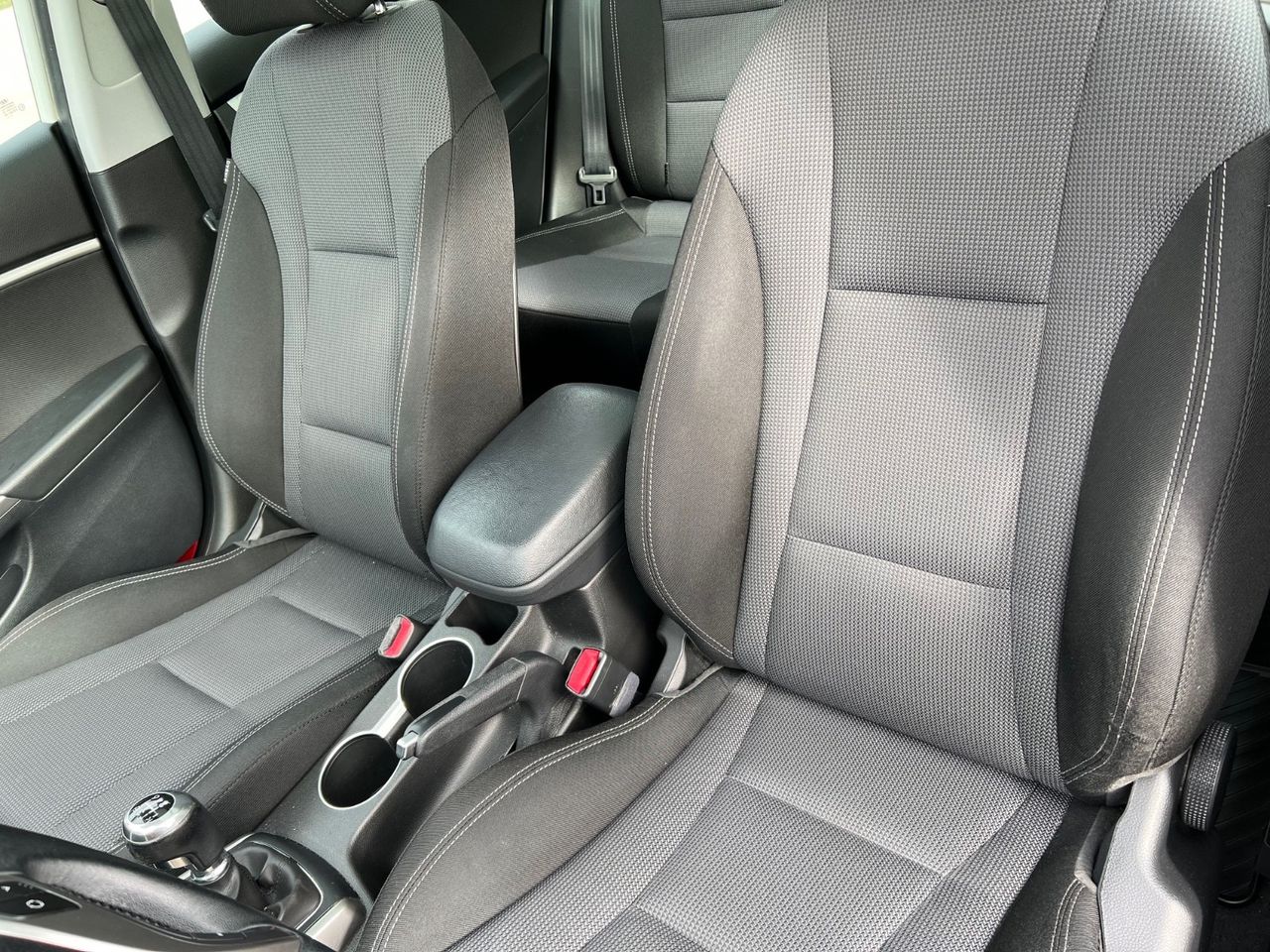 Hyundai i30 II  1.4 100 ch