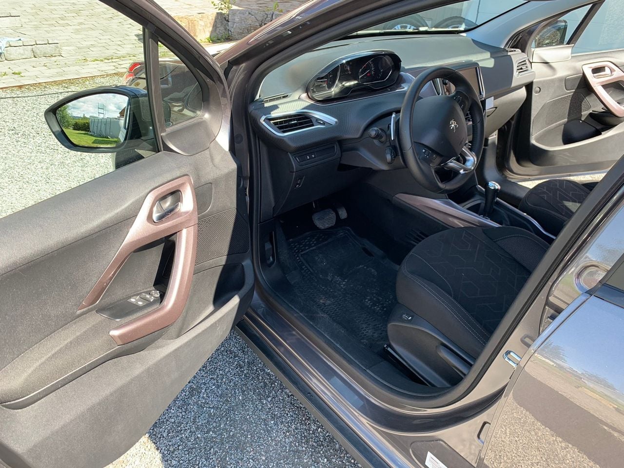 Peugeot 2008 1.2 VTi 82 ETG5