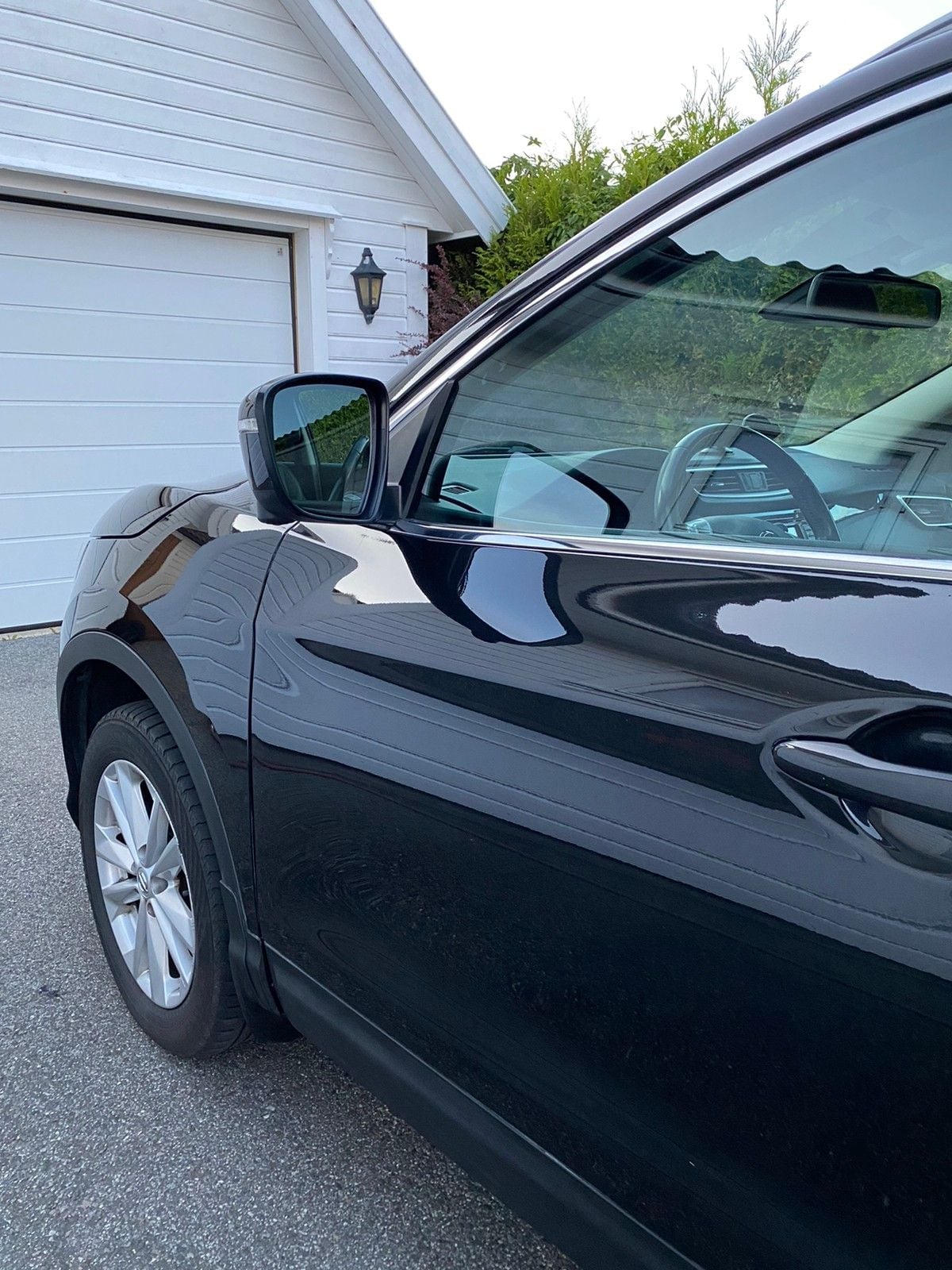 Nissan Qashqai II 1.5 dCi 110 Tekna – Caméra 360° – Toit panoramique