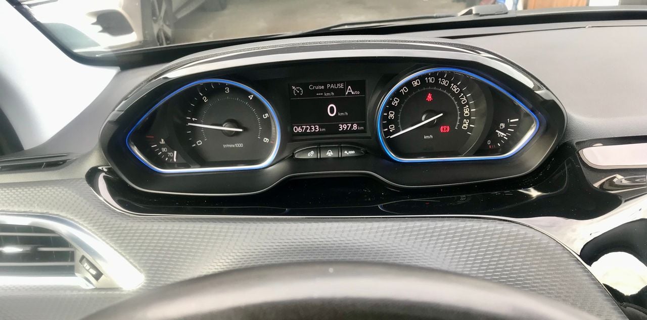 Peugeot 2008 Allure 1.6 e-HDi 92 ETG6