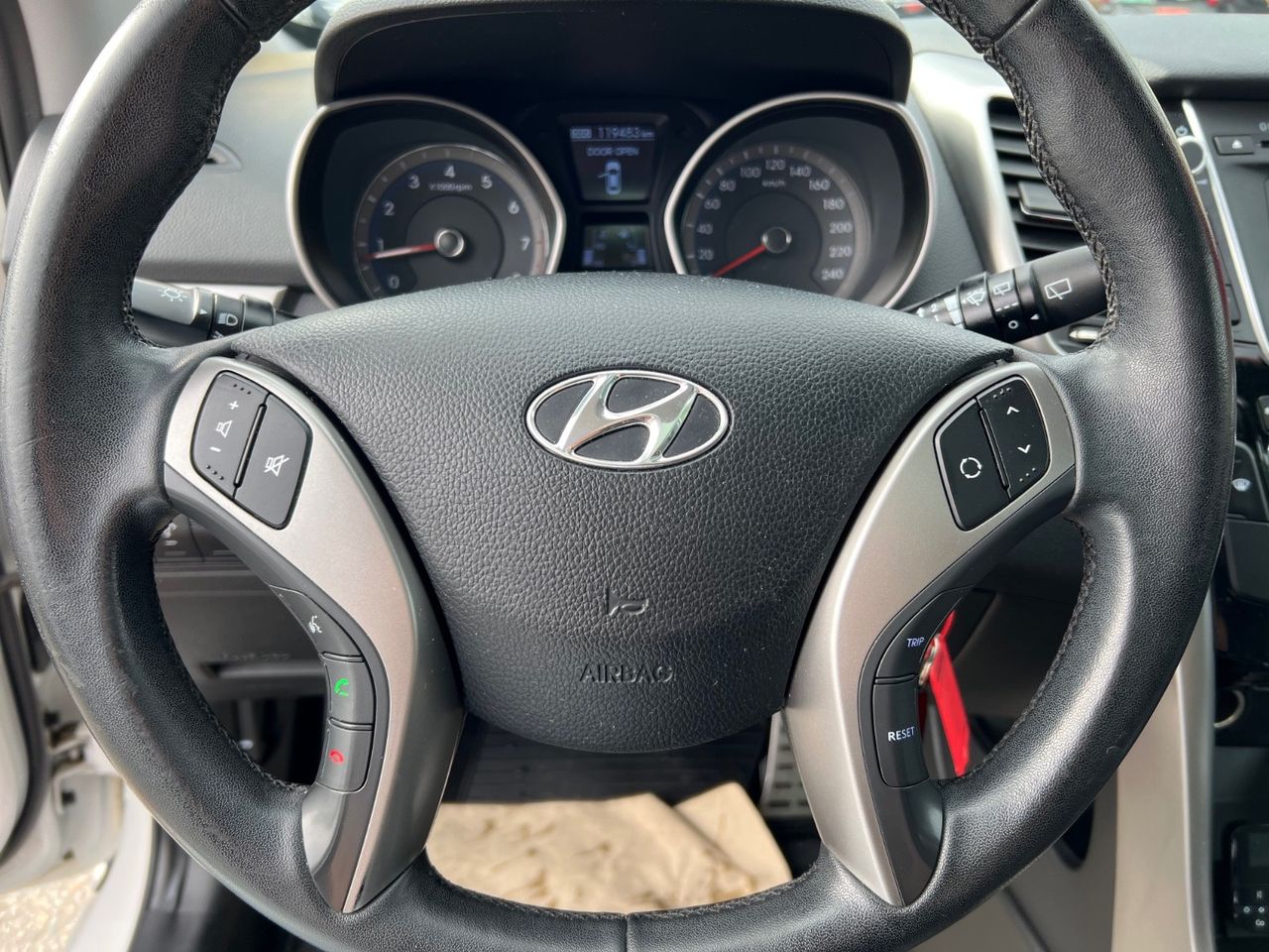 Hyundai i30 II  1.4 100 ch