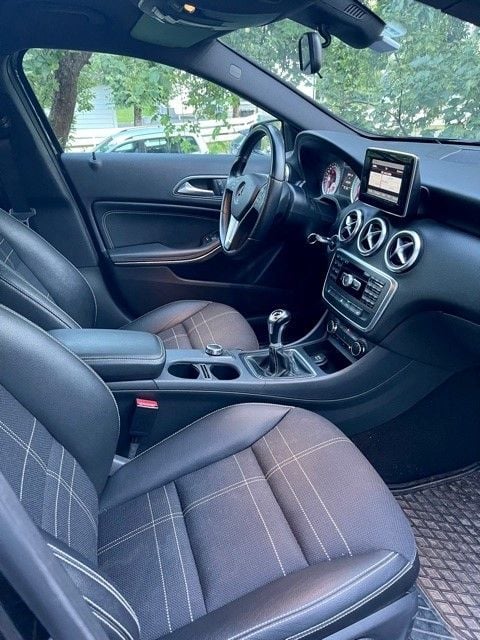 Mercedes-Benz Classe A 180 BlueEFFICIENCY Urban 122 ch