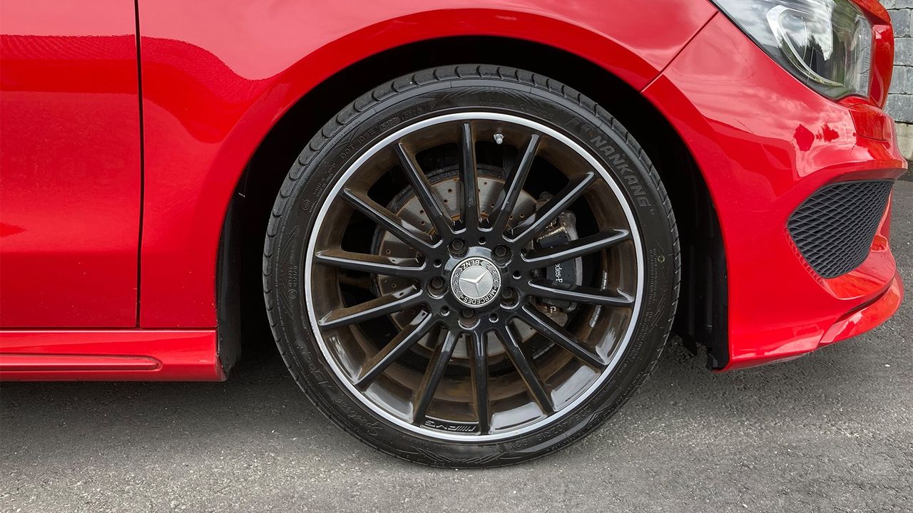 Mercedes-Benz CLA 180 1.6 122 ch AMG