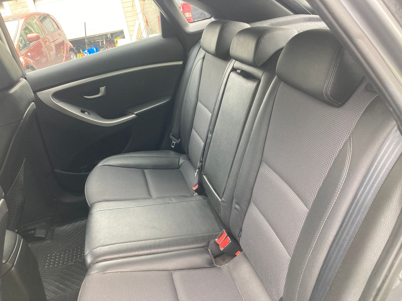Hyundai i30 II