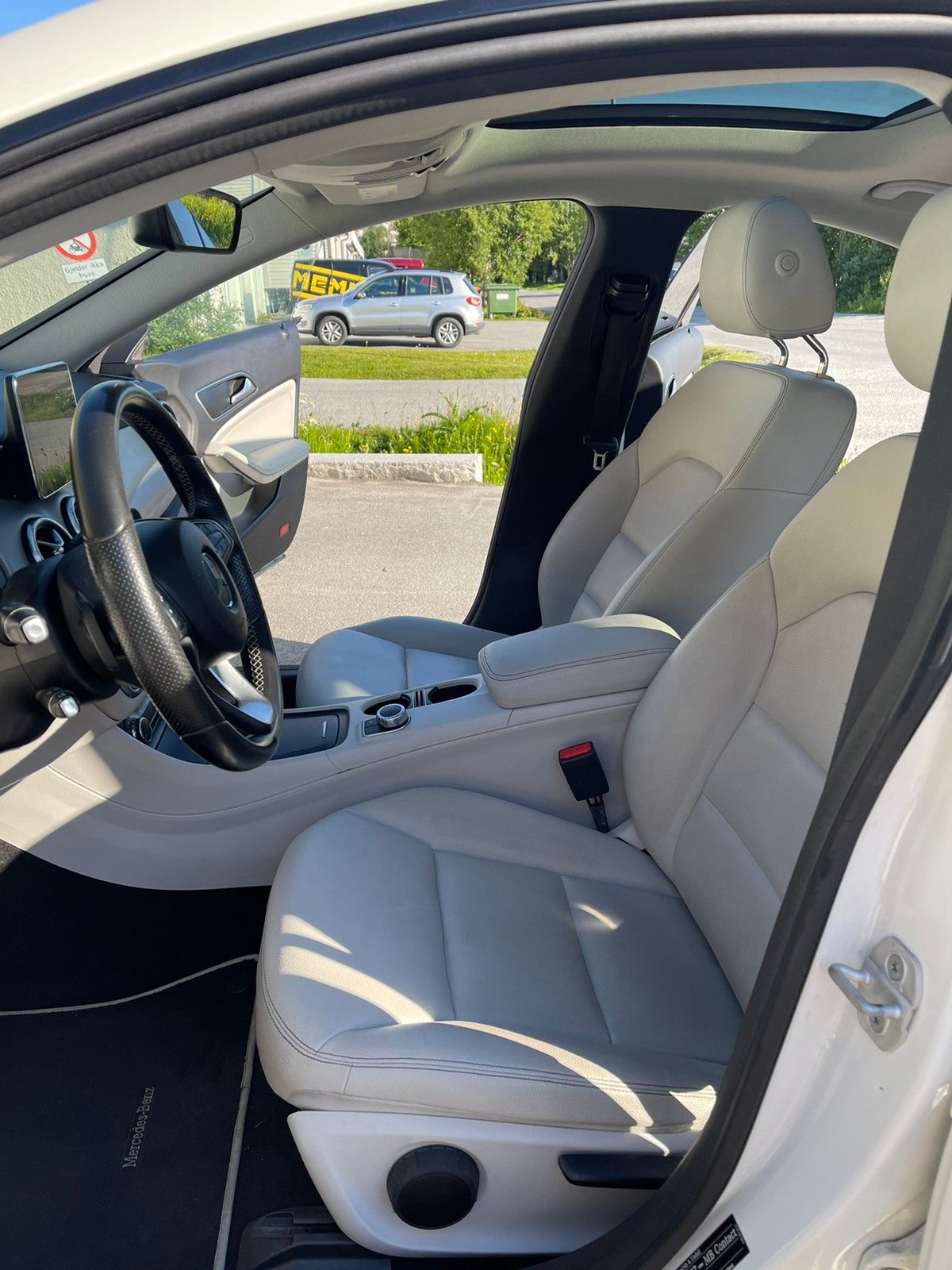Mercedes-Benz CLA 180 1.6 122 ch 7G-DCT