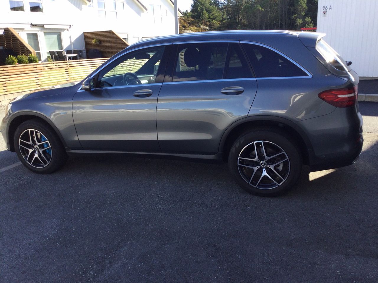 Mercedes-Benz GLC 250 4MATIC AMG Line – 2.0 Essence 211 ch