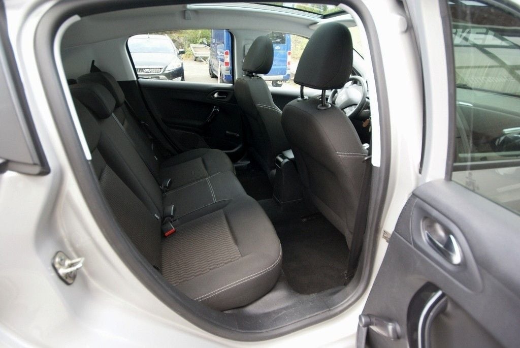Peugeot 208 1.2 VTi/PureTech 82 Style 5P