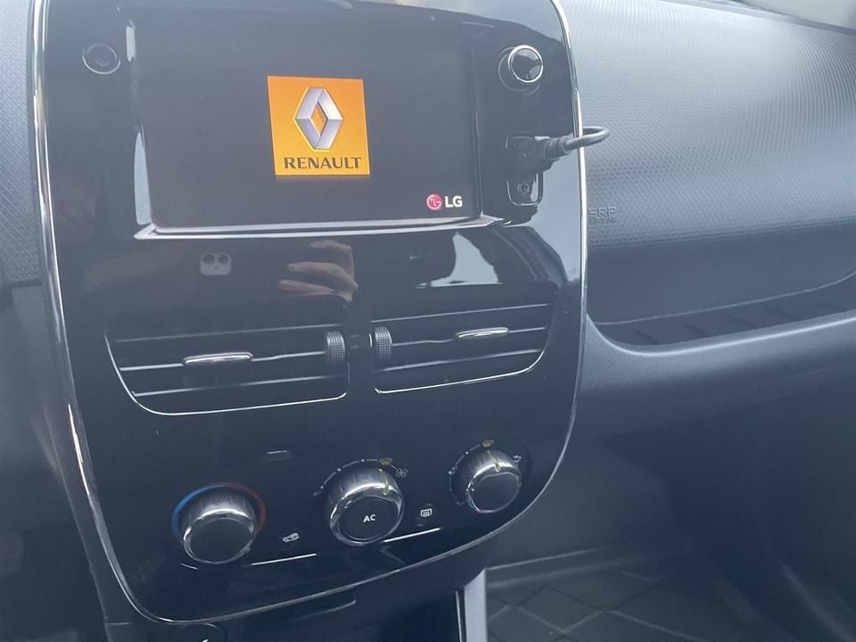 Renault Clio IV Estate Expression 0.9 TCe 90 ch