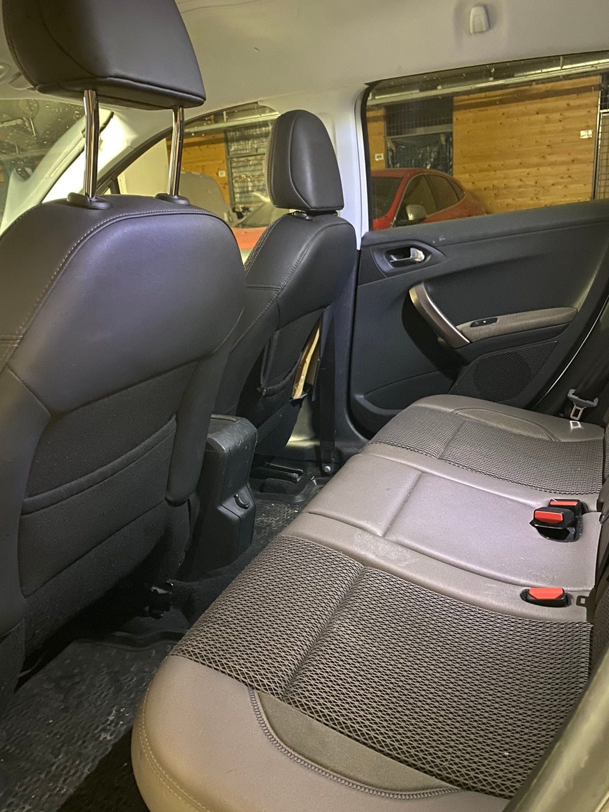 Peugeot 2008 1.6 e-HDi 92 ETG6