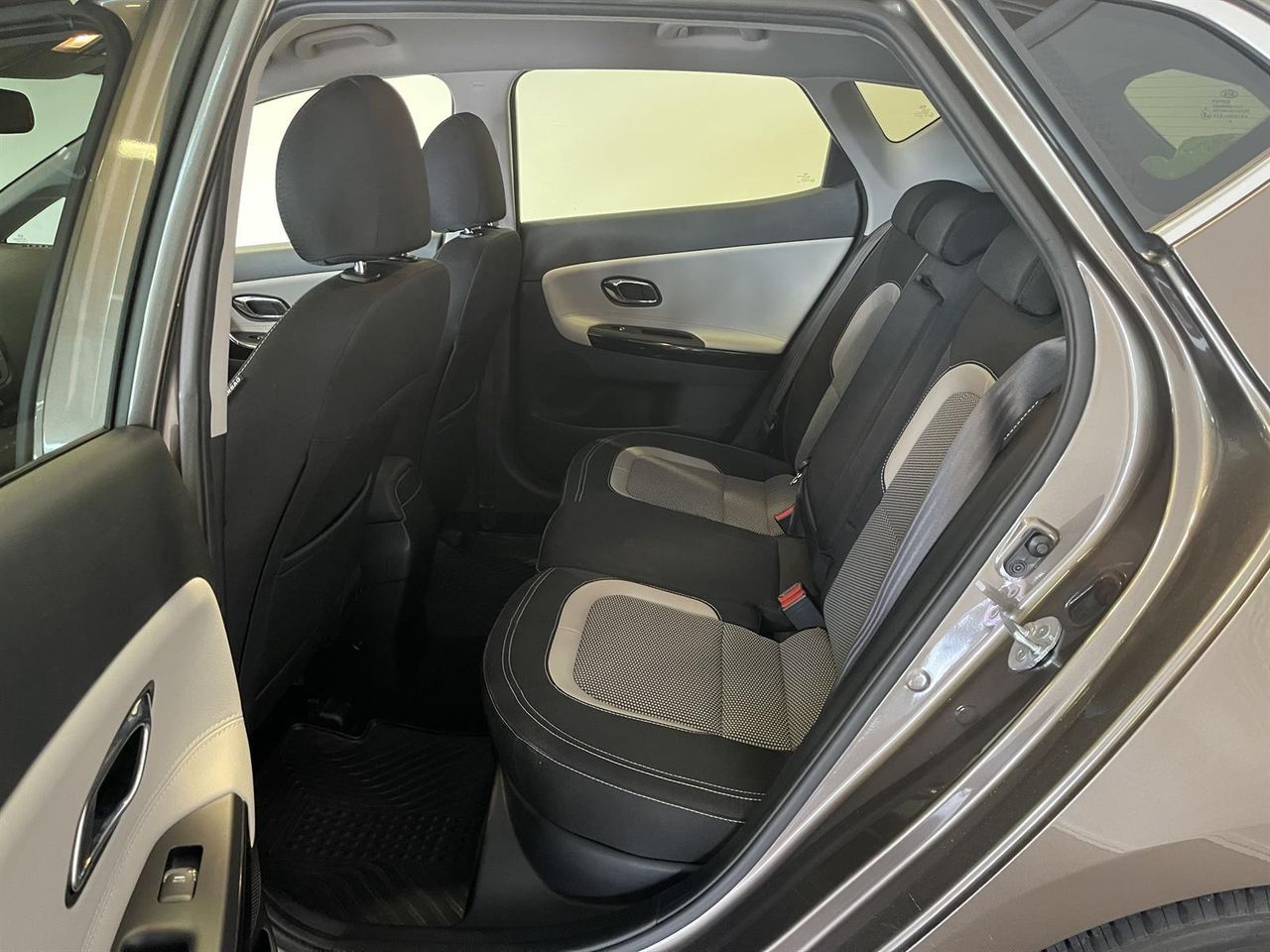 Kia Cee’d 1.6 CRDi 136 ch DCT7 Exclusive
