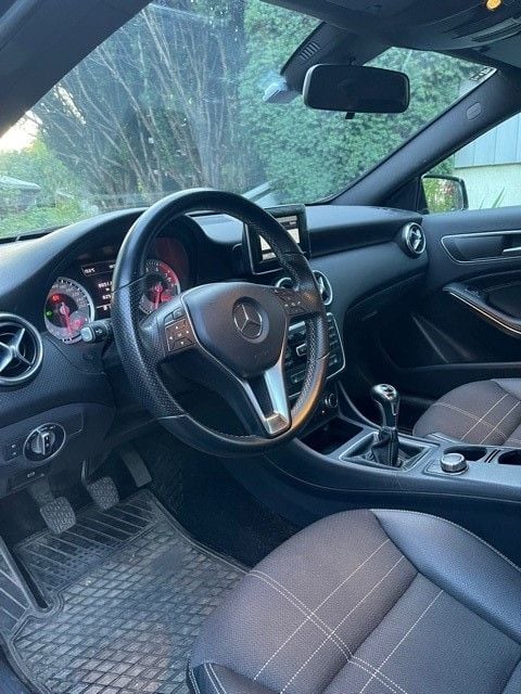 Mercedes-Benz Classe A 180 BlueEFFICIENCY Urban 122 ch