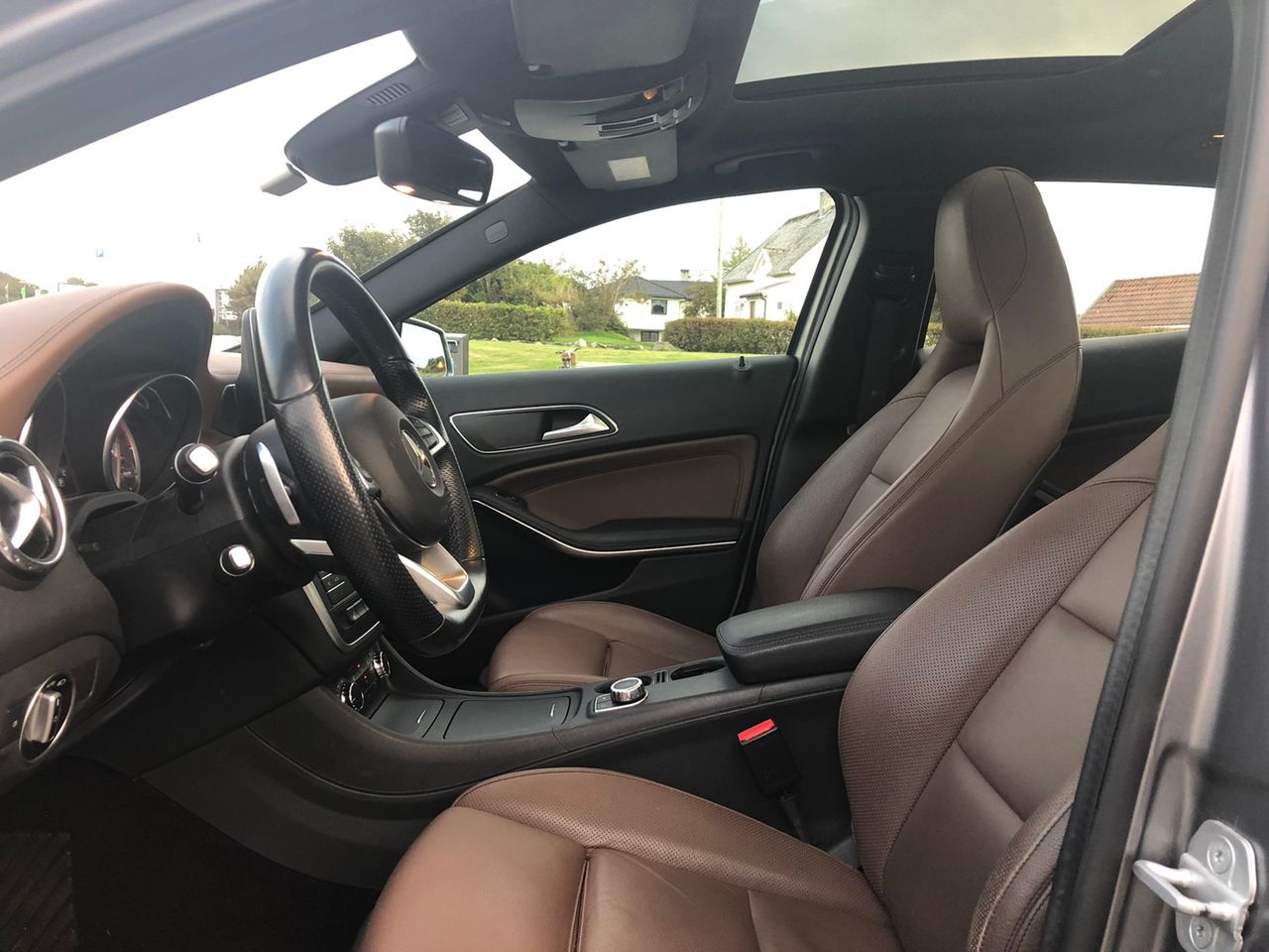 Mercedes-Benz GLA 200 – 1.6 Essence 156 ch