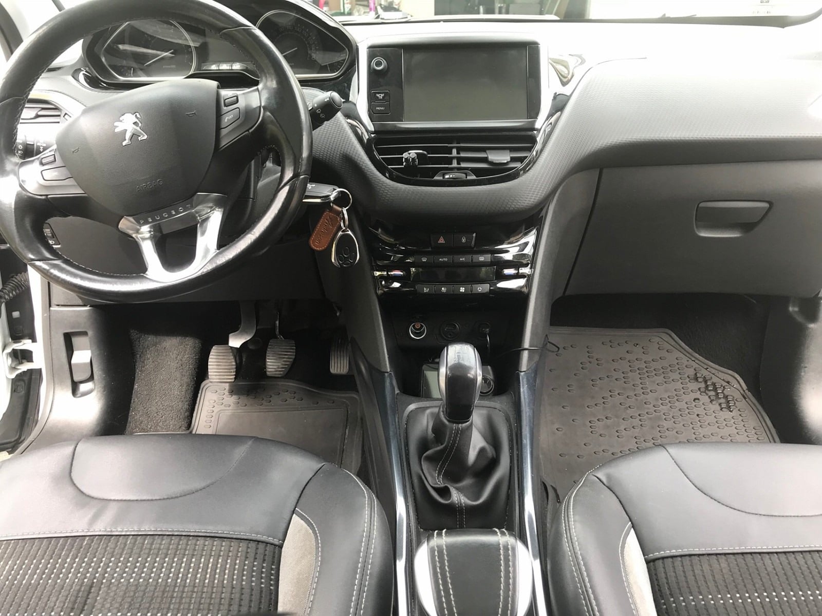 Peugeot 2008 Allure 1.2 VTi 82