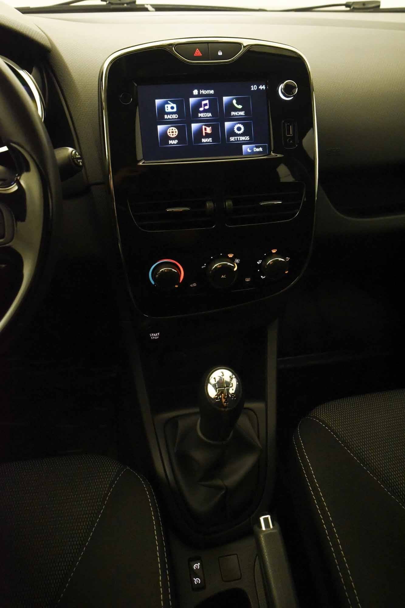 Renault Clio IV Expression 1.5 dCi 90 ch