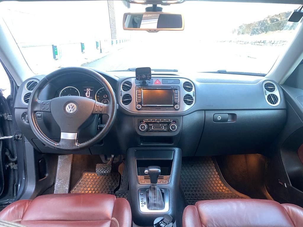 Volkswagen Tiguan Carat 2.0 TDI 140 DSG 4Motion