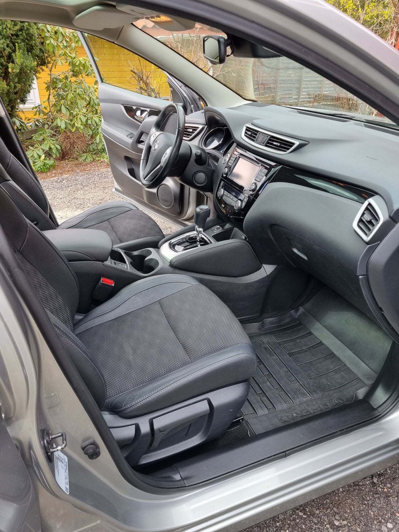 Nissan Qashqai II 1.2 DIG-T 115 Tekna Xtronic