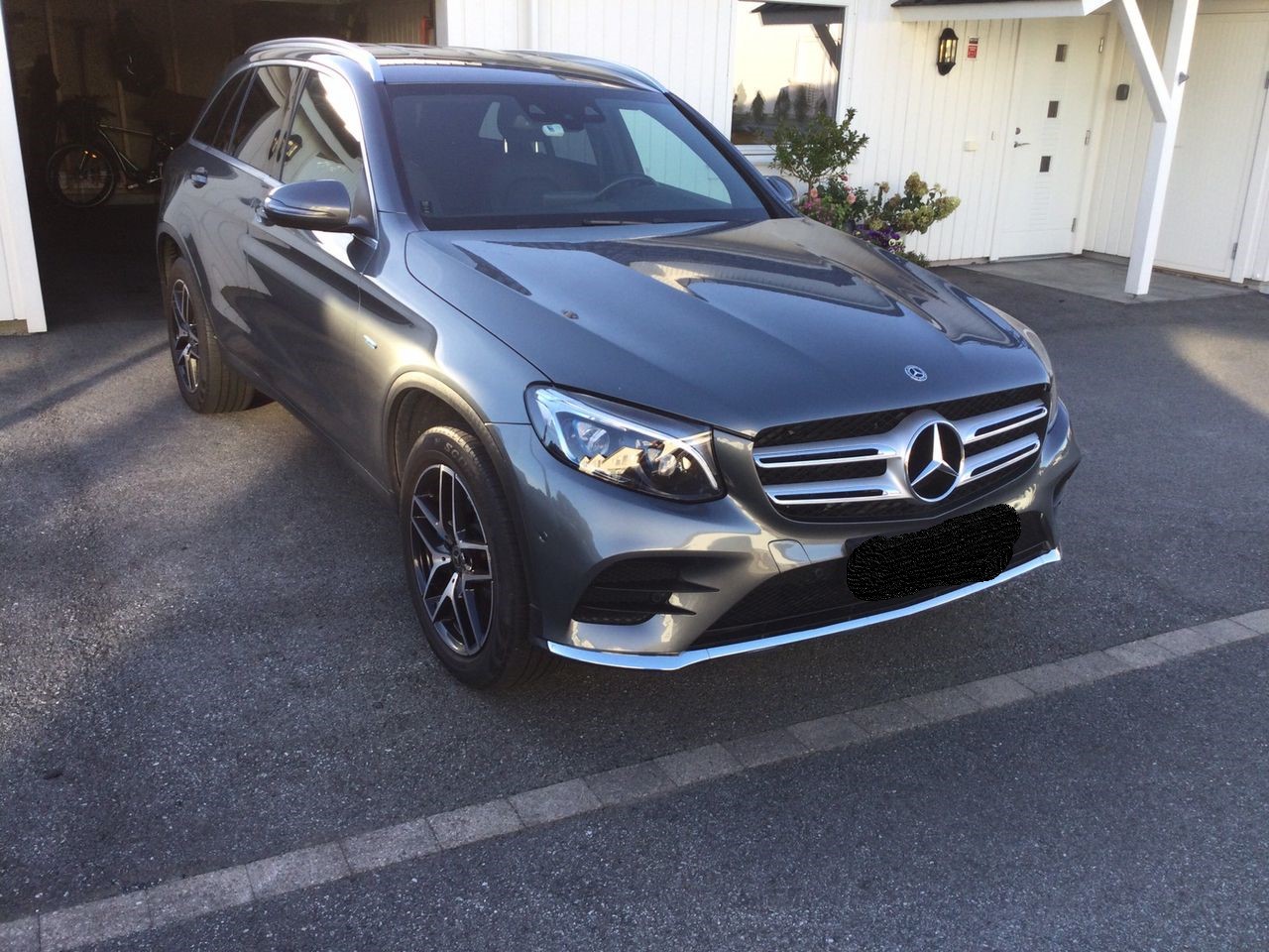 Mercedes-Benz GLC 250 4MATIC AMG Line – 2.0 Essence 211 ch