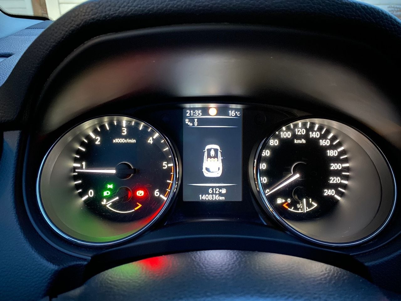 Nissan Qashqai II 1.5 dCi 110 Tekna – Caméra 360° – Toit panoramique