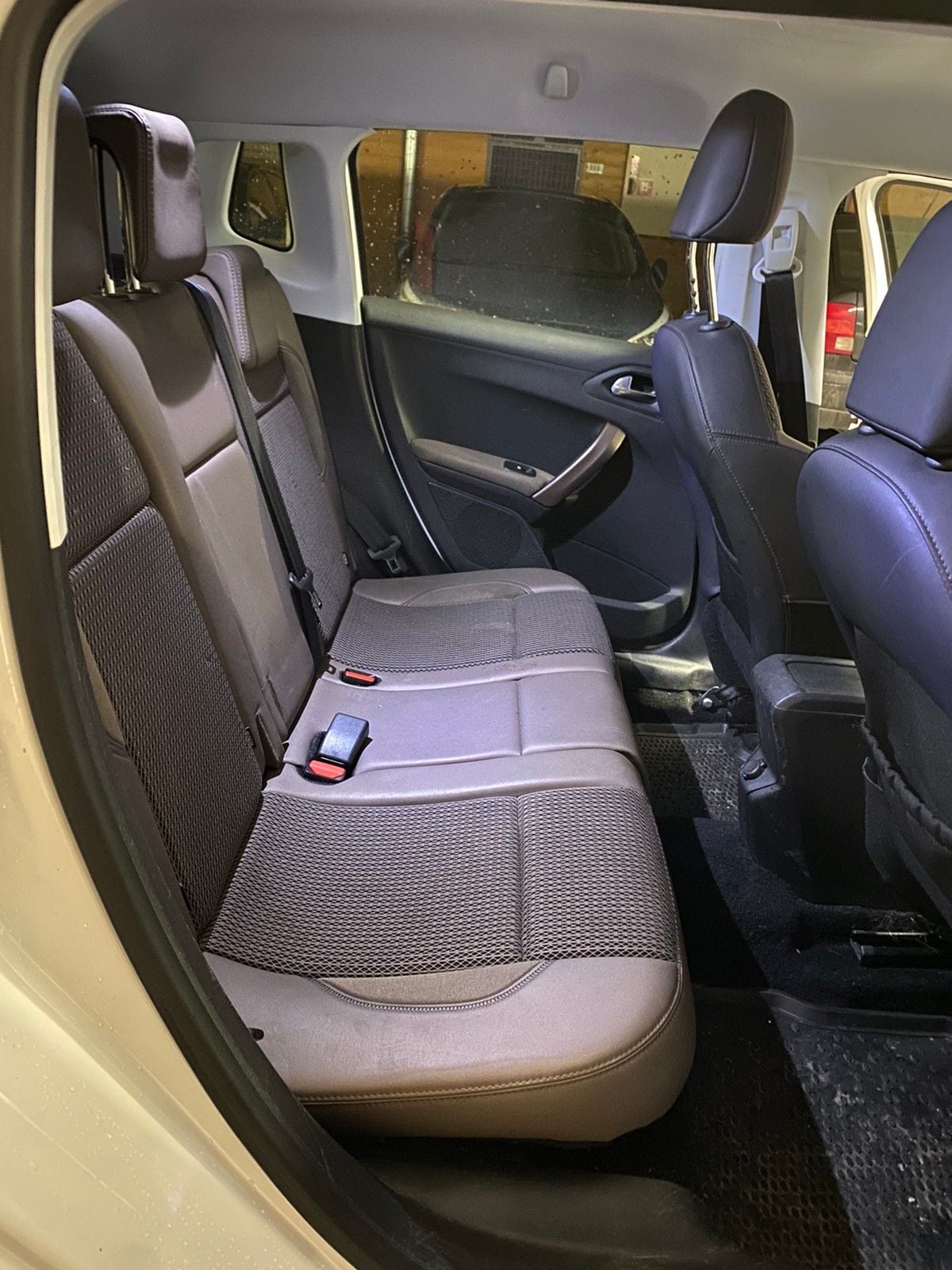 Peugeot 2008 1.6 e-HDi 92 ETG6