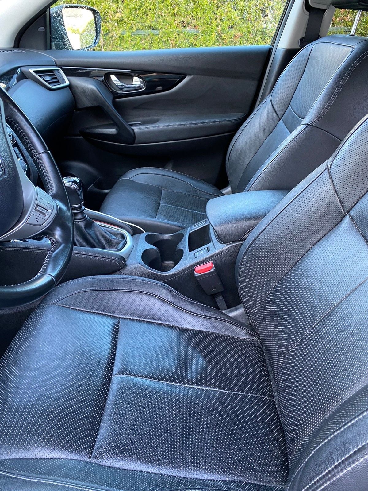 Nissan Qashqai II 1.5 dCi 110 Tekna – Caméra 360° – Toit panoramique