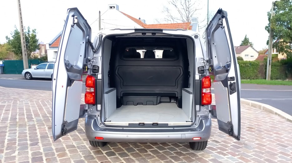 Peugeot Expert Long Pack Sport – 2.0 BlueHDi 180 S&S EAT8