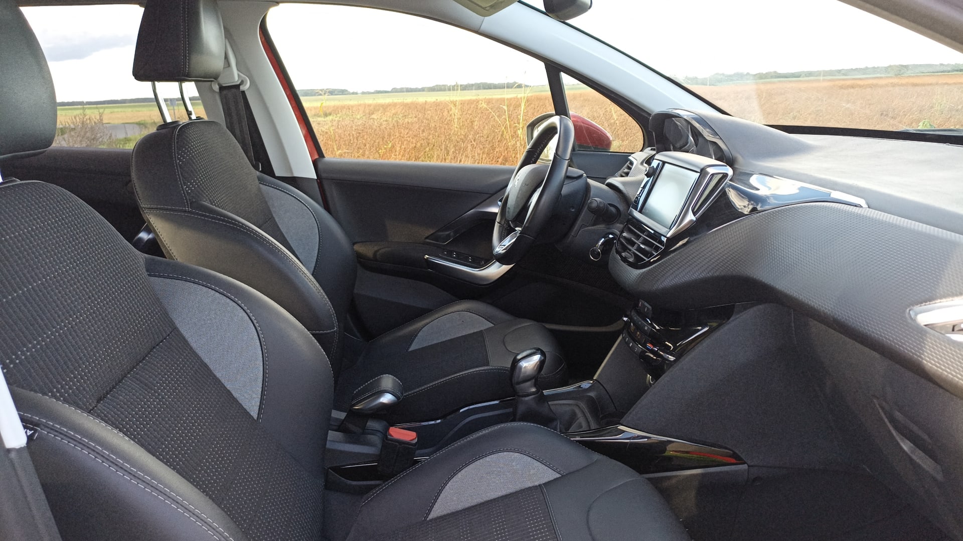 Peugeot 2008 Allure 1.5 BlueHDi 100