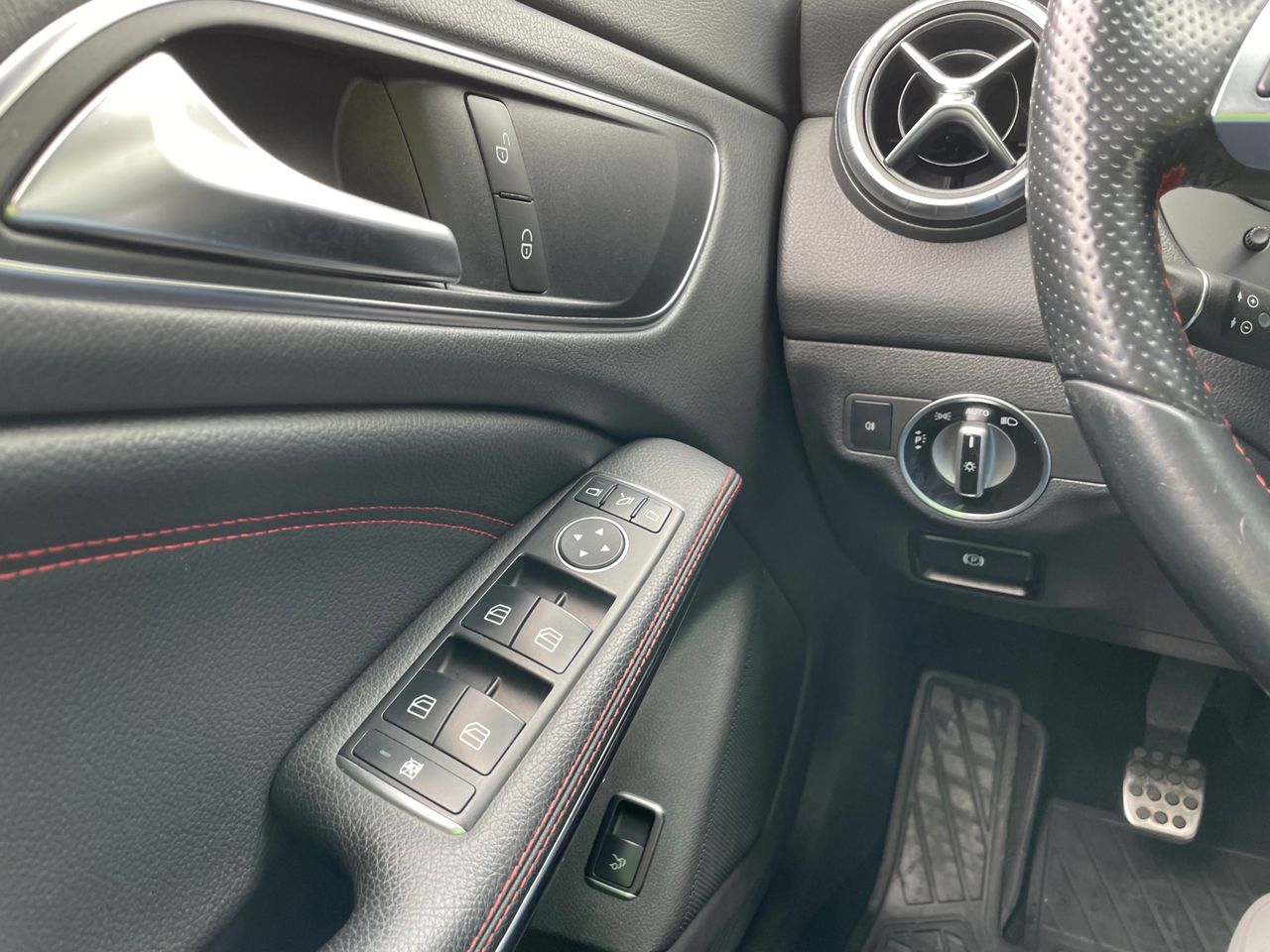 Mercedes-Benz CLA 180 1.6 122 ch AMG