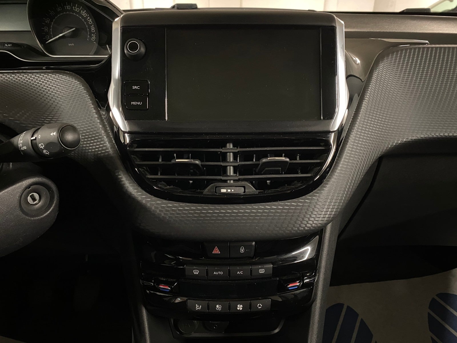 Peugeot 208 Féline 1.6 BlueHDi 120 ch S&S