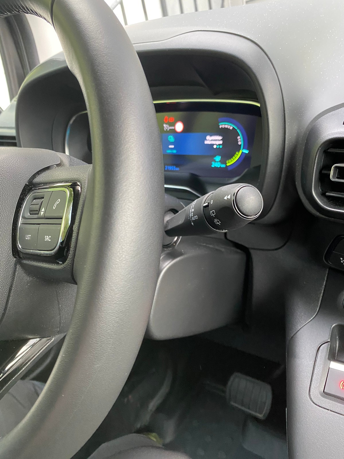 Citroën ë-Berlingo XL 7 places – Électrique 136 ch Autonomie (WLTP): 265 km