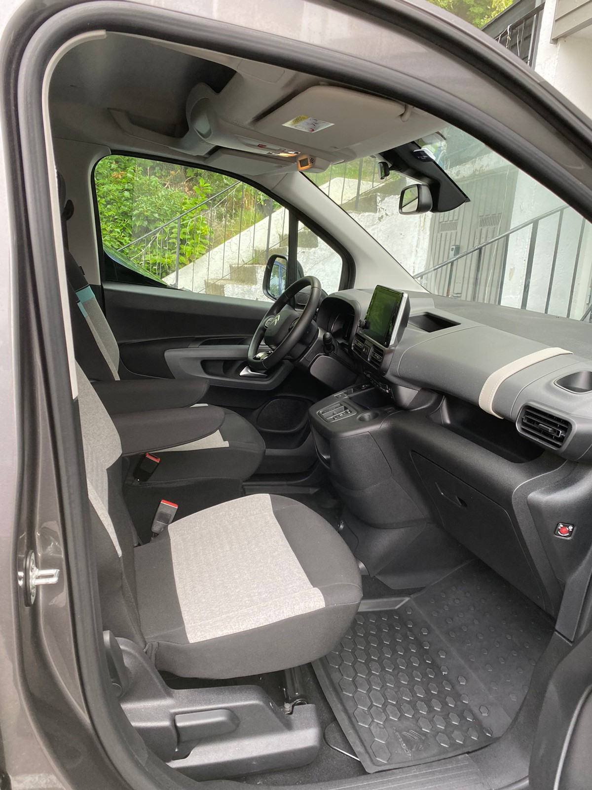 Citroën ë-Berlingo XL 7 places – Électrique 136 ch Autonomie (WLTP): 265 km